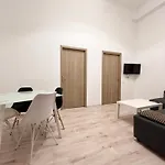 Old Town - Ultra Central Apartment